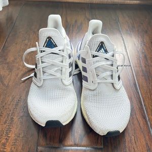 adidas ultra boosts- woman’s 8
